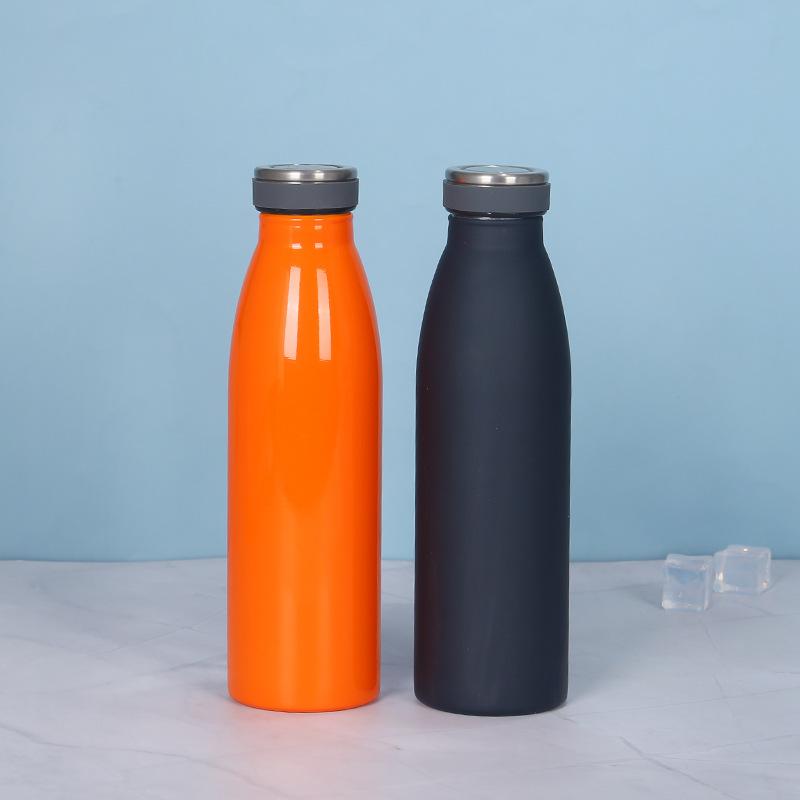 Schwarze und orangene Trinkflasche Edelstahl Wasserflasche Doppelwandig Thermoskanne Sport Wandern Alltag